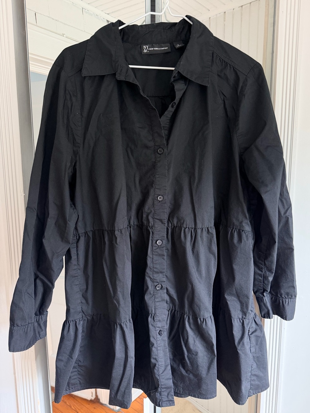New York & Company Black Tiered Button-Front Blouse